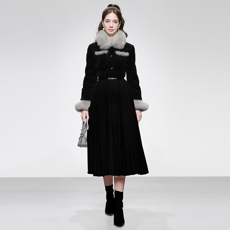 2025冬季都市高级小香风合身收腰中长狐狸毛羽绒服千金玛德琳