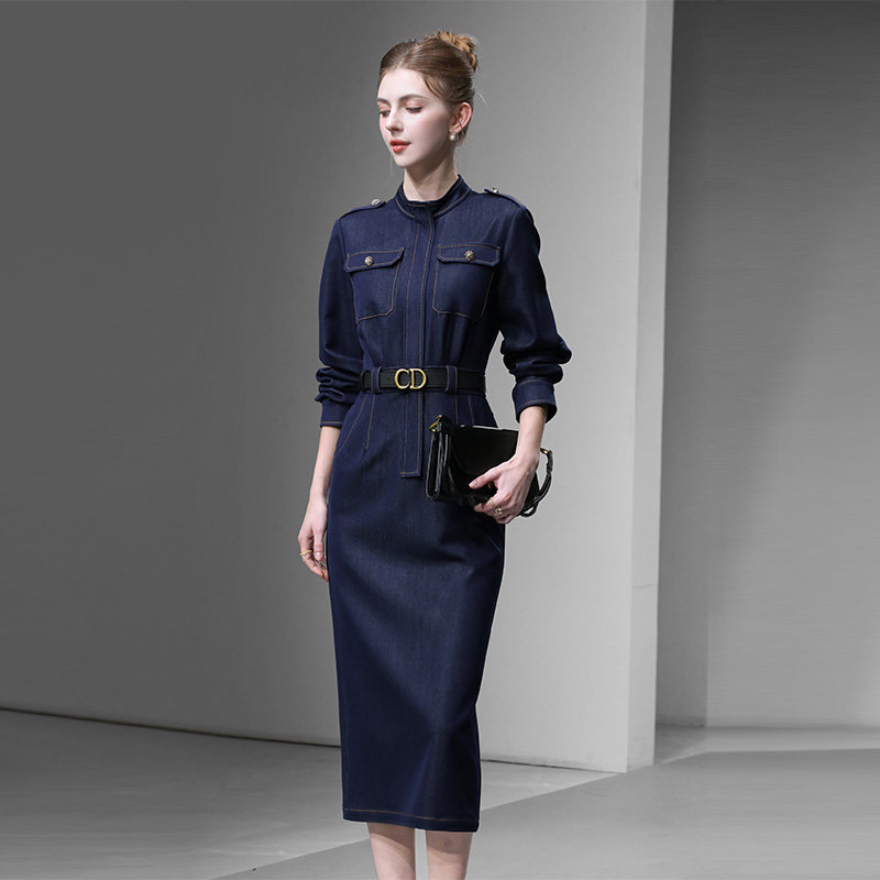 2026年春季新款都市通勤休闲翻领收腰长袖宽肩衬衣式牛仔连衣裙