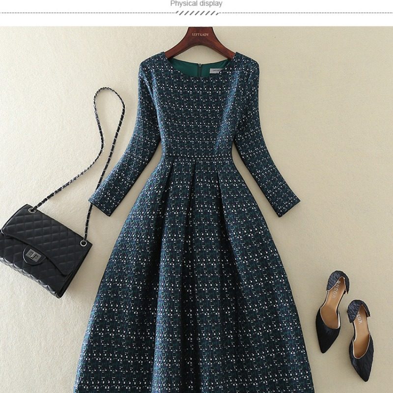 2023秋季新款高端气质女装修身显瘦A字裙中长款绿色提花连衣裙子