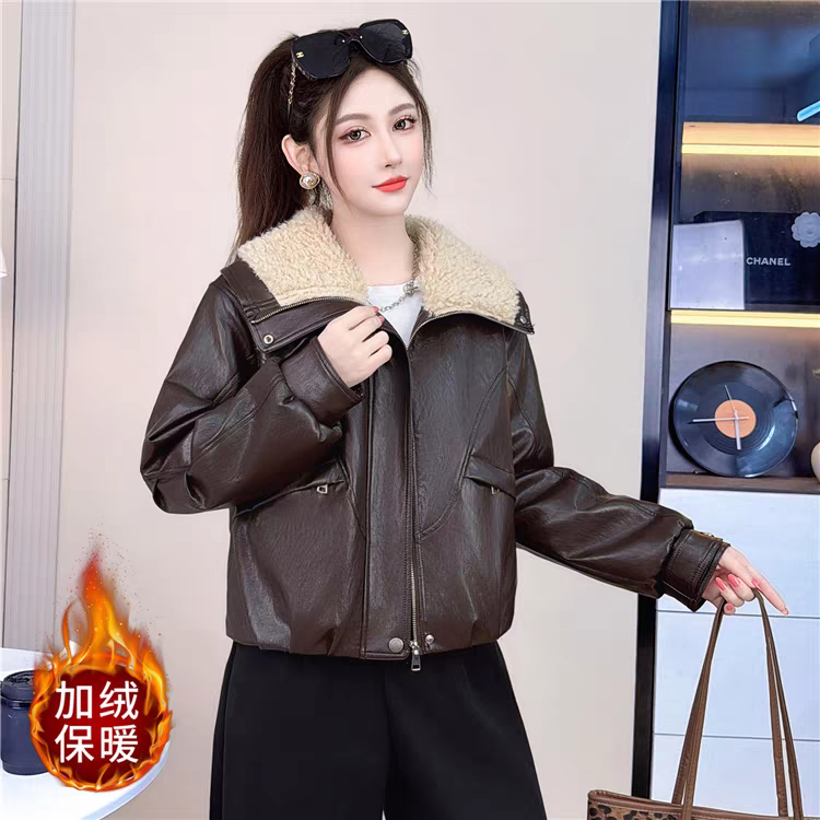 羊羔毛大翻领皮衣女短款加绒加厚保暖夹克机车外套小个子冬季新款