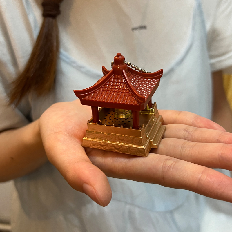 创意凉亭子上班人撞钟