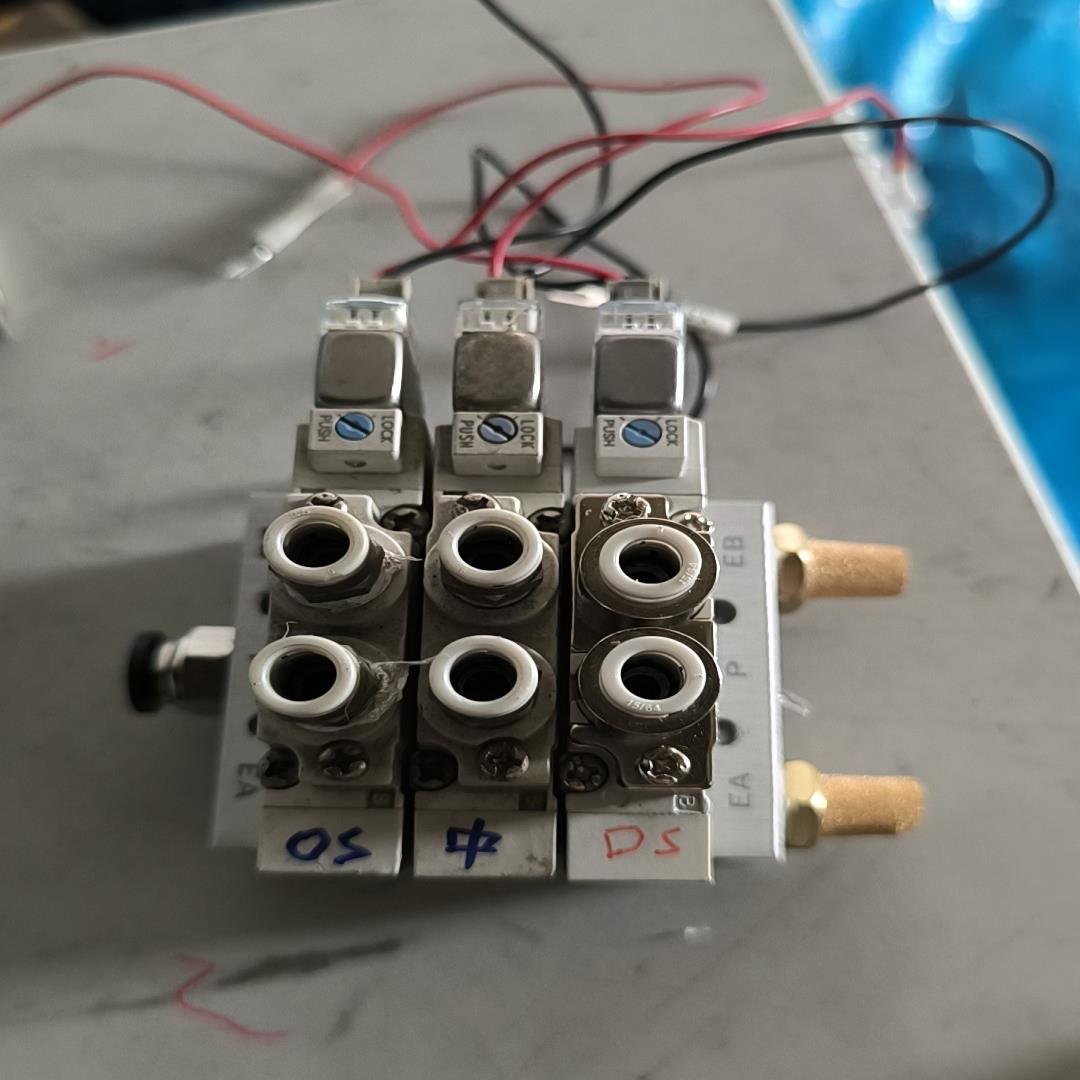 【议价】SMCSMC电磁阀SY5120-5LZD-01 三个一套