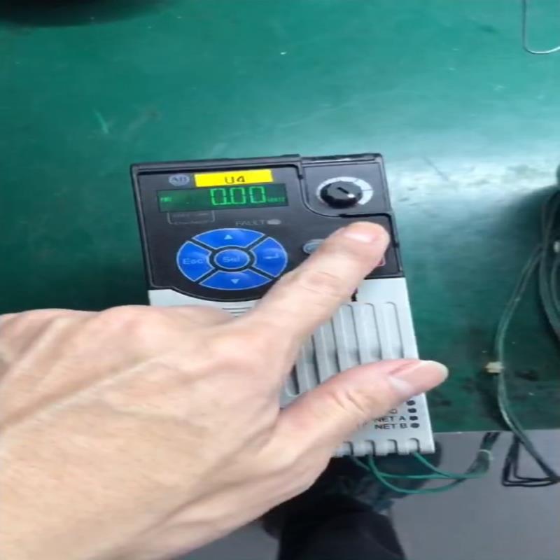 【议价】25B-B5P0N104  AB变频器   成色八九成新功