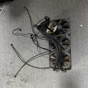 NZXT恩杰海妖X72  360一体式散热水冷【议价】