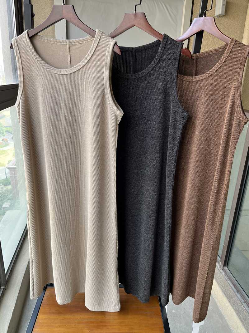 聚酯纤维竖纹理纯色休闲背心裙A