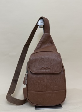 迅峰皮具真皮胸包头层牛皮男女同款休闲大容量单肩中年百搭#6779