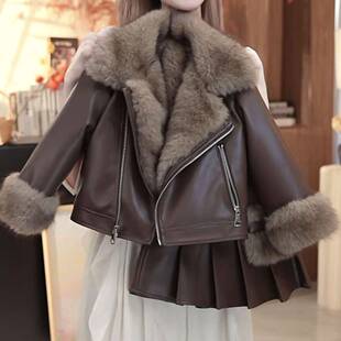 女童冬款套装皮衣外套2025新款韩版加厚皮衣夹克时尚百褶裙两件套