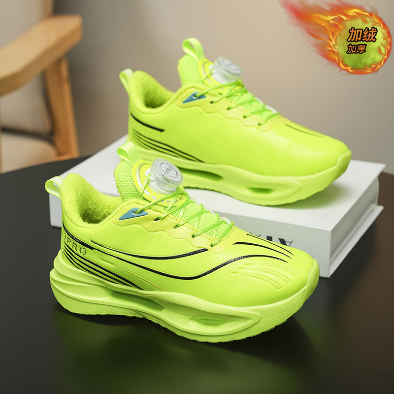 赤兔男童鞋子2026冬季新款儿童旋钮扣跑步鞋中大童加绒二棉运动鞋