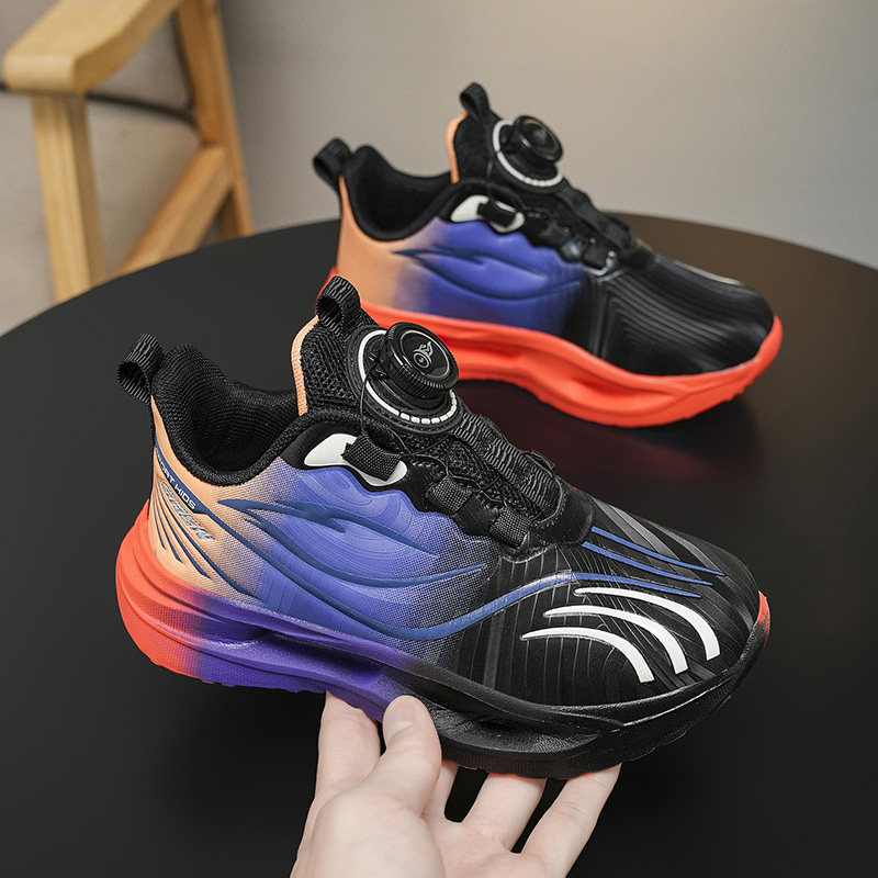 儿童专业跑步鞋减震男童运动鞋中大童男孩鞋子皮面旋转扣秋冬超轻