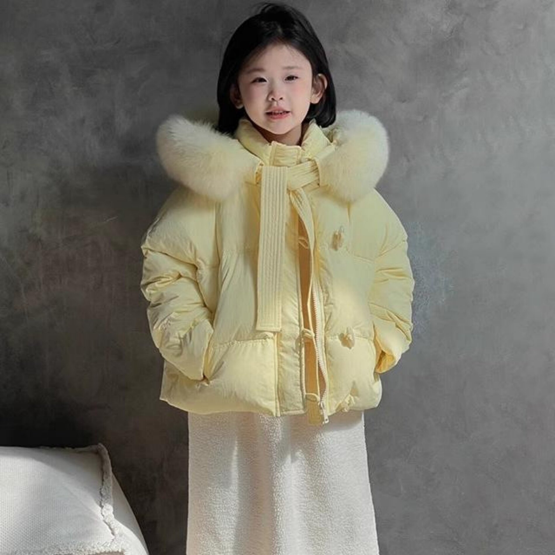 女童超软儒短款大毛领羽绒棉服