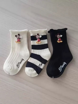 伊卡兔儿童袜2025秋款新款黑白条纹米奇袖标7129双针纯棉男女同款