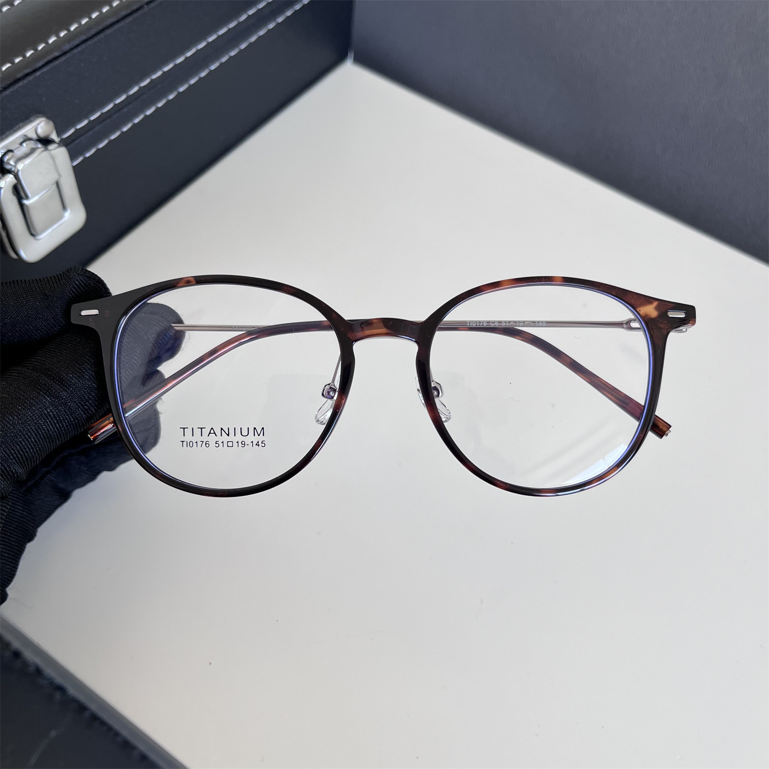 8克51口2026新款时尚韩系玳瑁色圆形男女钛架眼镜框架可配近视潮