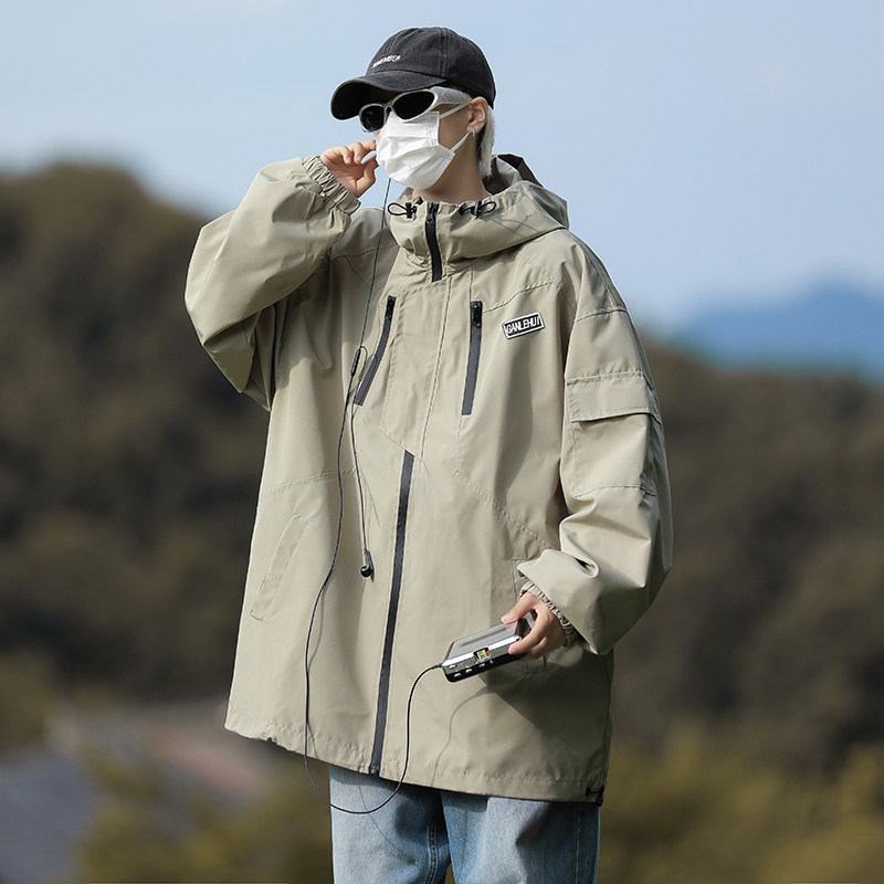 高品质秋男夹克连帽工装大口袋魔术贴小贴标冲锋衣外套JK121P65,男装夹克,星座1013-1