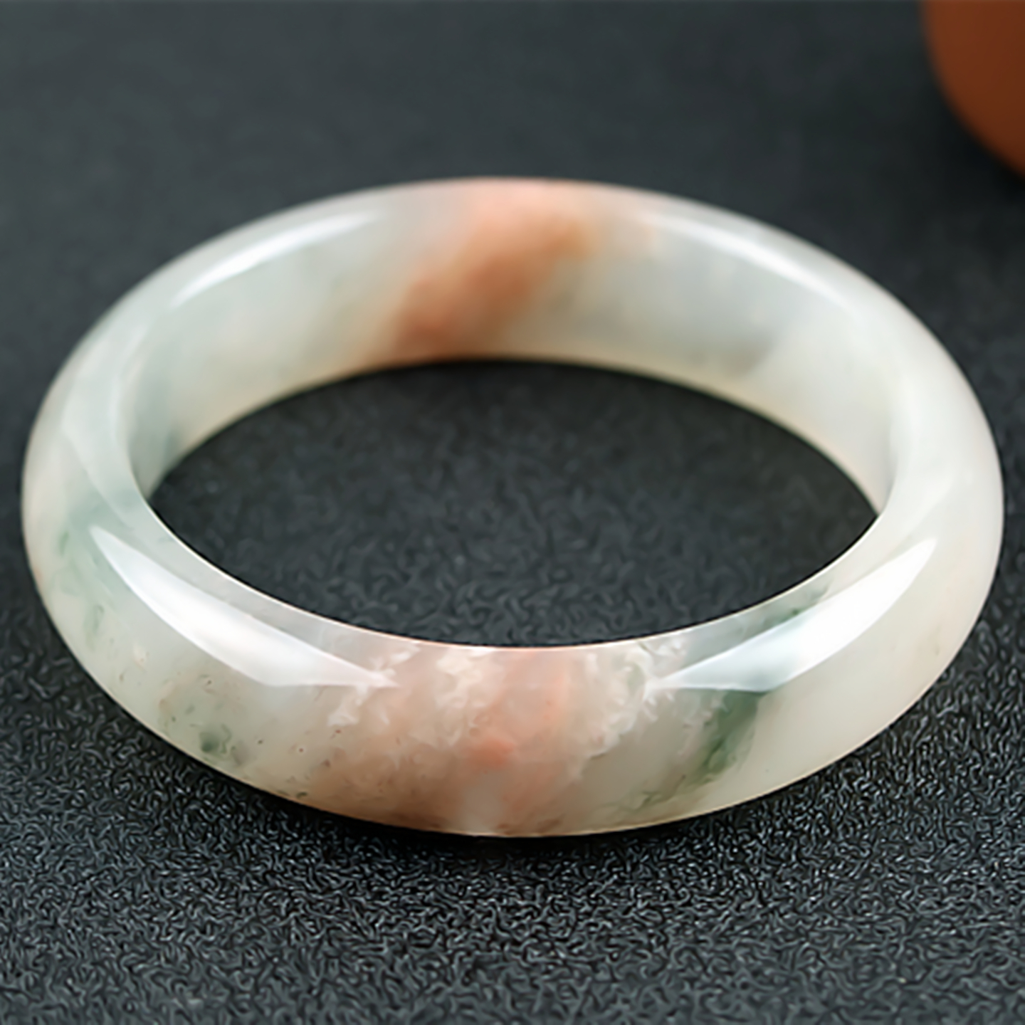 桂林鸡血玉手镯冰种三彩粉色贵妃料57圈口正品天然广西玉石镯子女