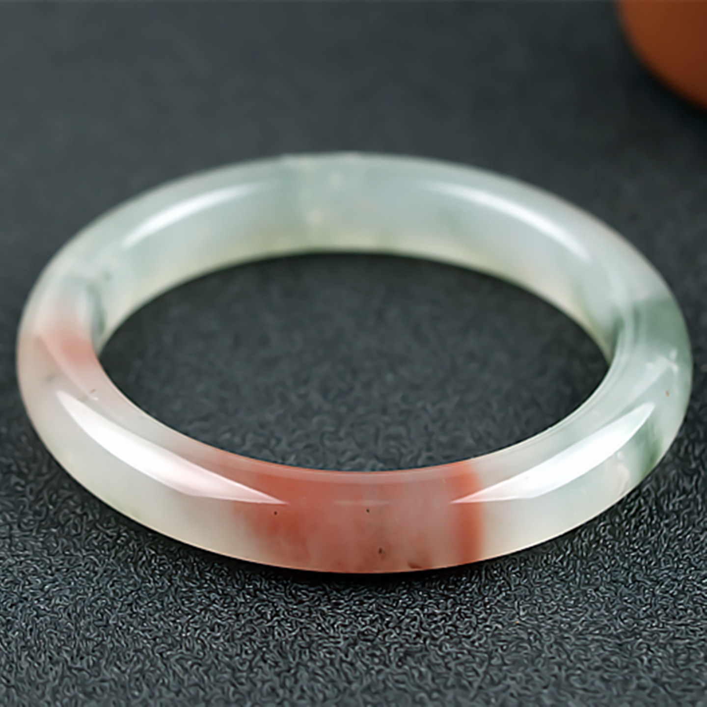 收藏级 桂林鸡血玉手镯高冰种三彩粉色贵妃料55圈口正品玉石镯子