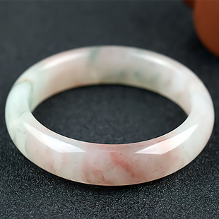 收藏级 桂林鸡血玉手镯冰种三彩粉色贵妃料57圈口正品玉石镯子女