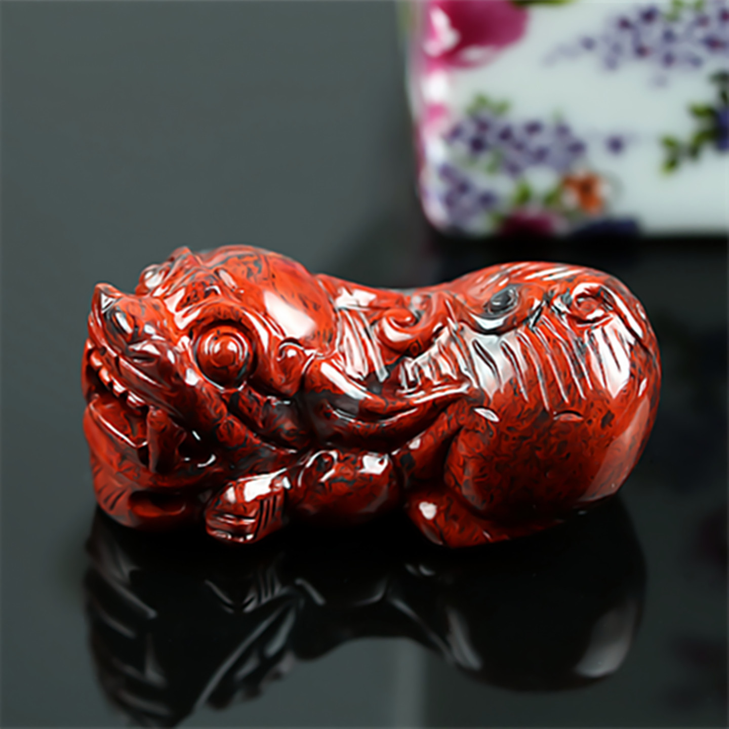 桂林鸡血玉貔貅吊坠全红大红袍黑底红乾坤料正品广西天然玉石挂件