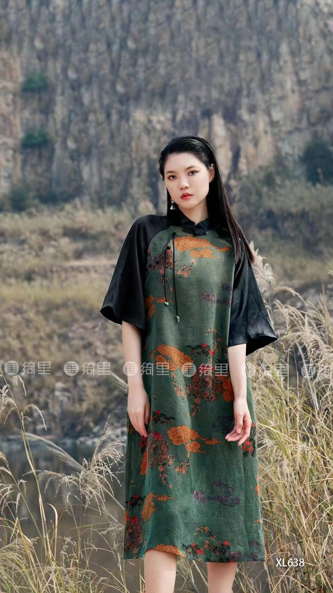 桑蚕丝香云纱黑色绿色花萝连衣裙