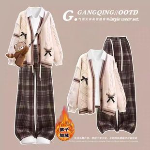 韩系中大童套装女秋冬季2026初中生毛衣外套加绒格子裤穿搭三件套