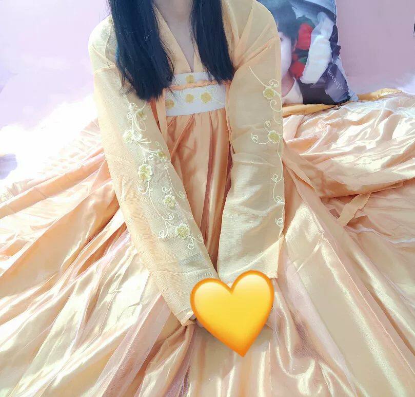 卿虞阁原创汉服橙诺女款内外6米齐胸襦裙四叶草应援汉服欣赏链接