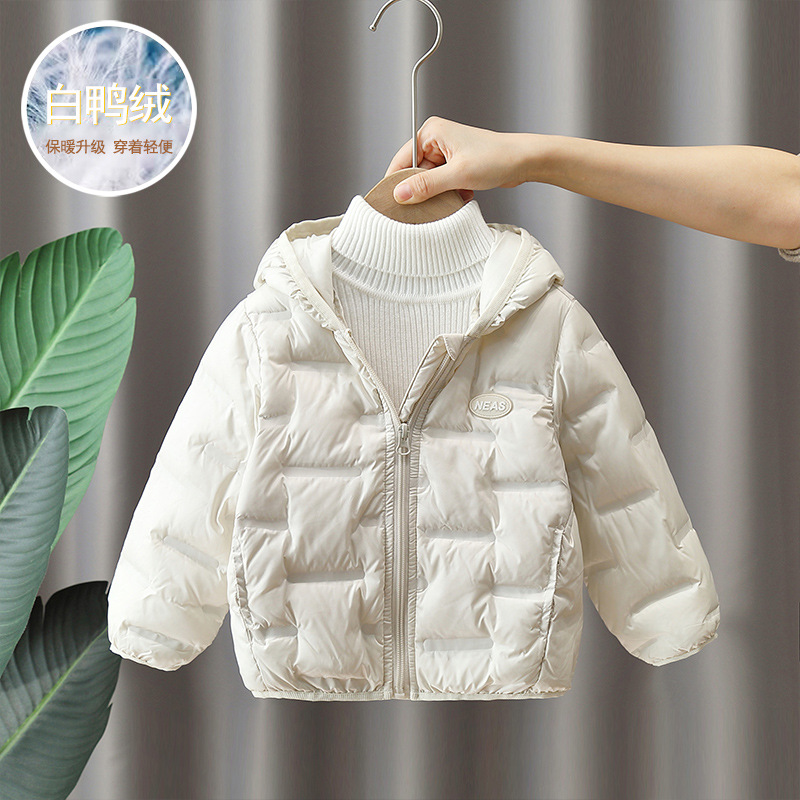 儿童轻薄羽绒服冬装2025新款男童冬白鸭绒外套女童防寒短款面包服