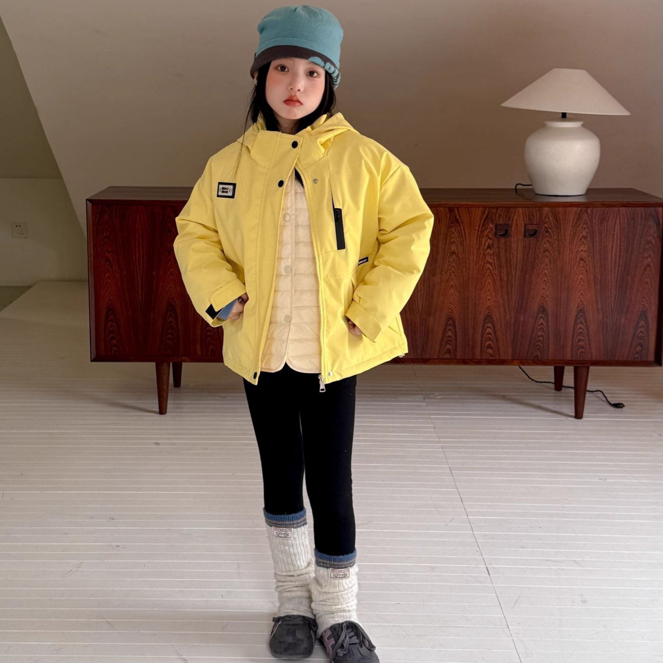 儿童夹棉冲锋衣2025冬季新款男女童户外运动防风羽绒服工装派克服