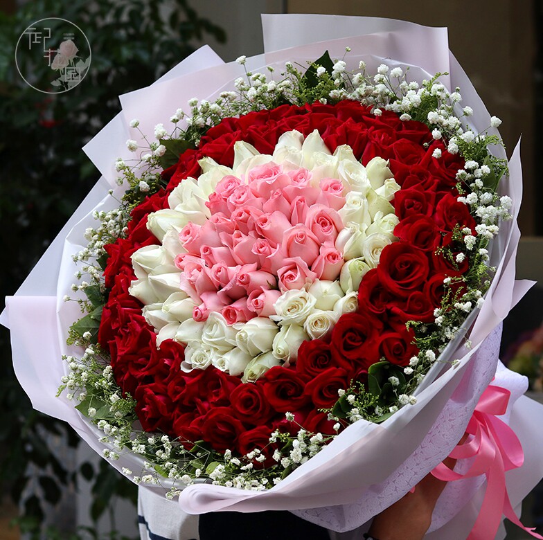 11朵19朵33红玫瑰礼盒鲜花速递重庆潼南县铜梁县大足县同城店送花