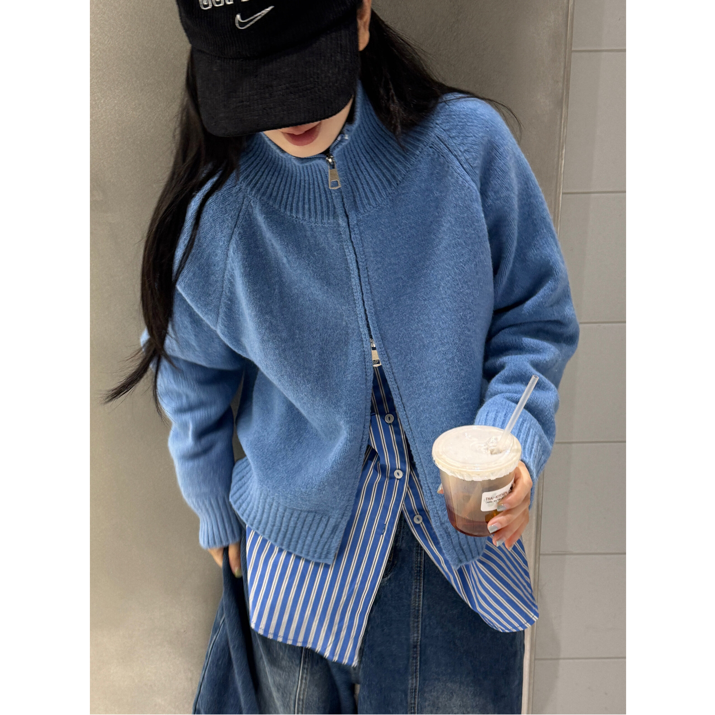 蓝色双拉链立领毛衣开衫