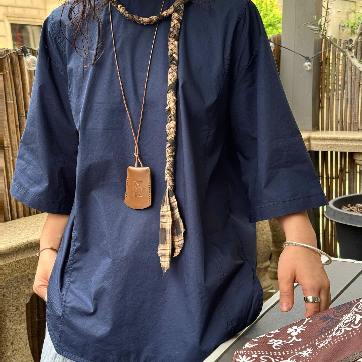 藏蓝前短后长短袖衬衫夏季新款日系设计感简约气质阔型显瘦上衣女