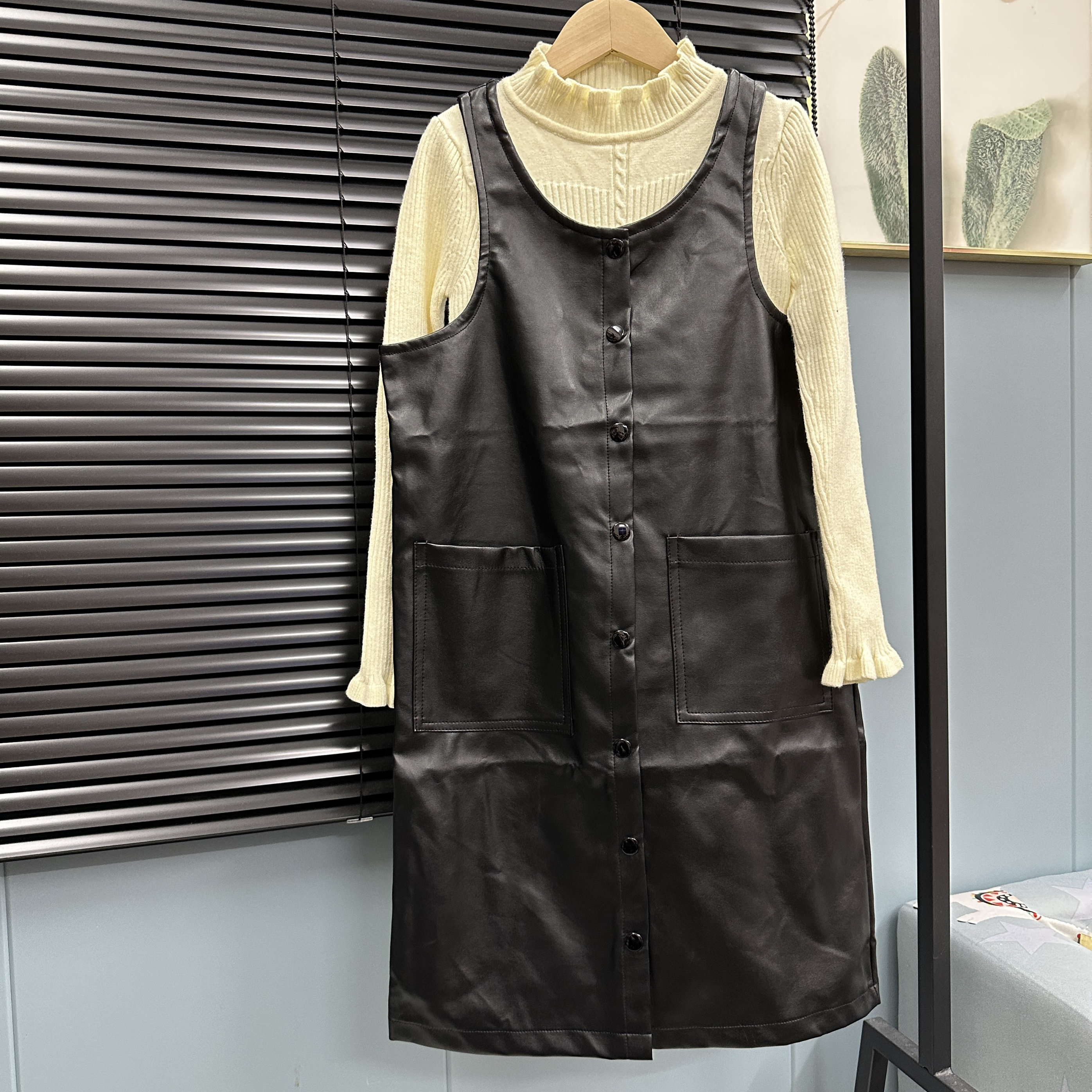 外贸原单童装女童中大童pu皮背心连衣裙大口袋设计直筒简约时尚潮