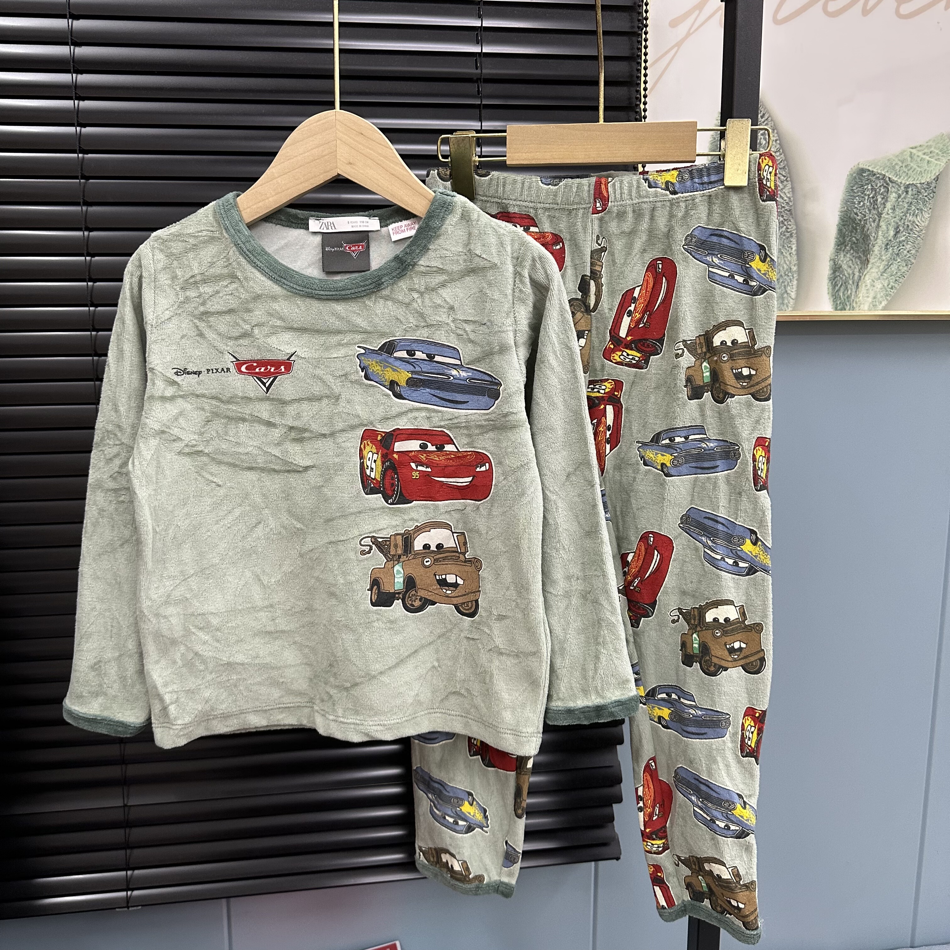 外贸元单出口法单男童春秋款家居服套装天鹅绒保暖舒适柔软可爱