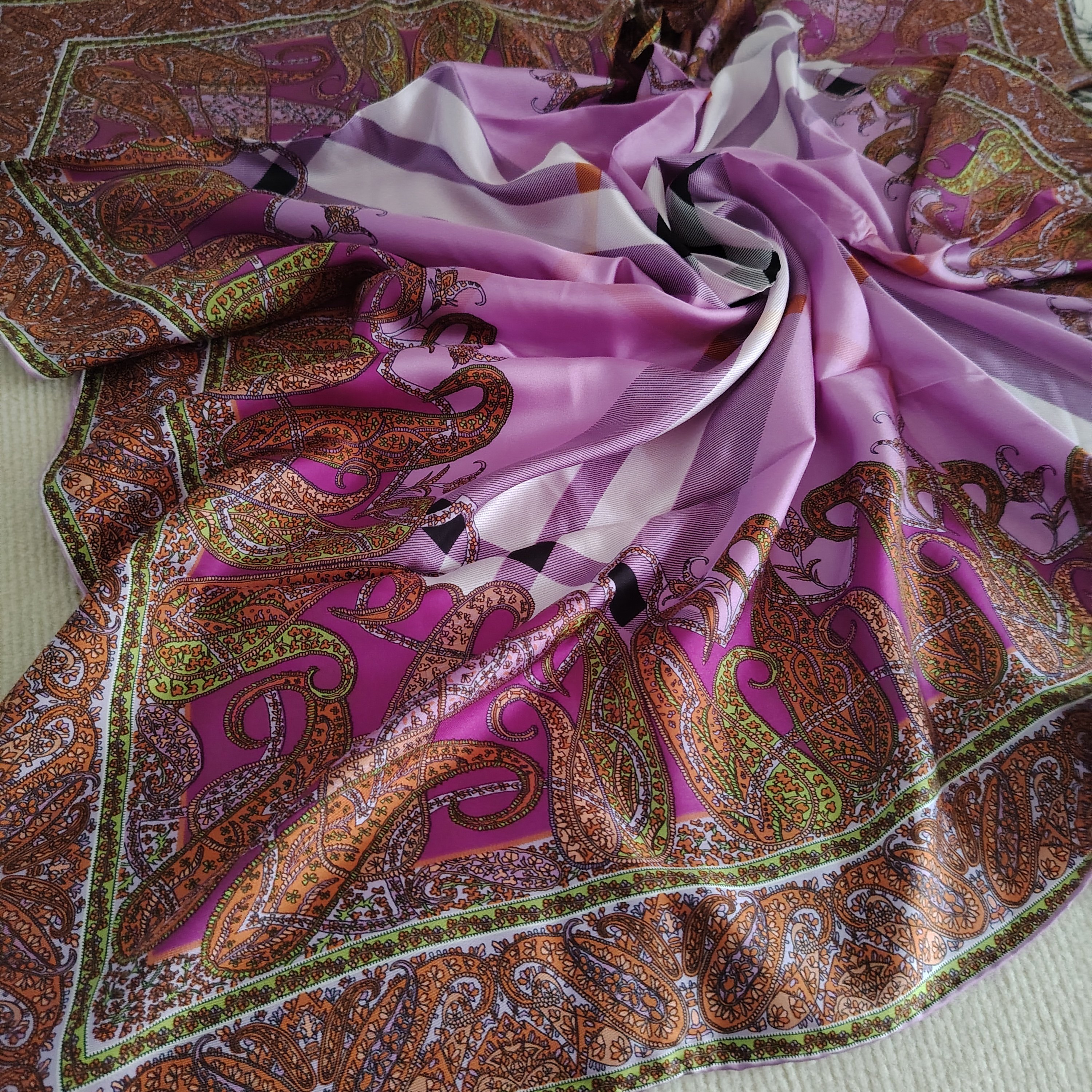 105超大链条马具真丝斜纹手工卷边丝巾桑蚕丝百搭大方巾撞色围巾,服饰配件/皮带/帽子/围巾,围巾/丝巾/披肩,淘宝优惠券,粉丝福利购,淘宝优惠卷