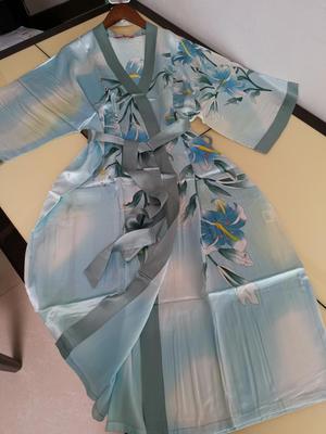 奢华风桑蚕丝系带女士家居服高端