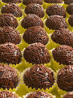 Brigadeiro Chocolate Balls, Beijinho Coconut Balls, Milk Balls, frozen Brazilian specialty dessert 225g thumbnail 6