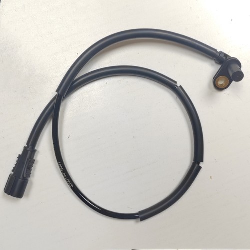 适用东风小康D51 D52 D55 D71 D72ABS传感器前后车转速传感器左右