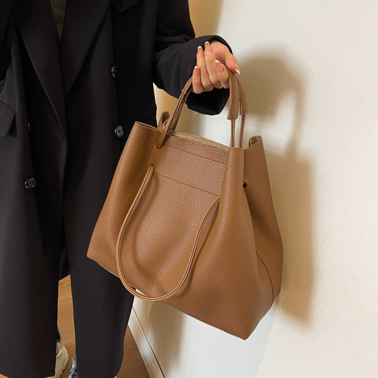 上班通勤2024秋冬新款质感包包