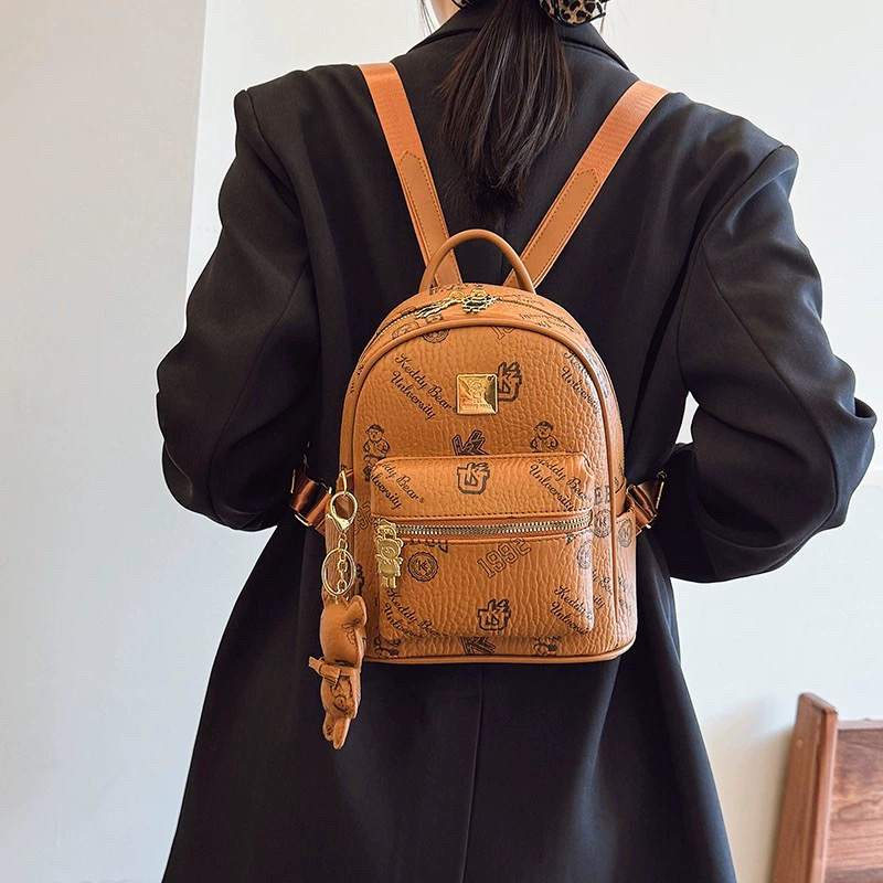 百搭高级感旅行双肩包包女新款时尚流行书包学生外出逛街手提背包