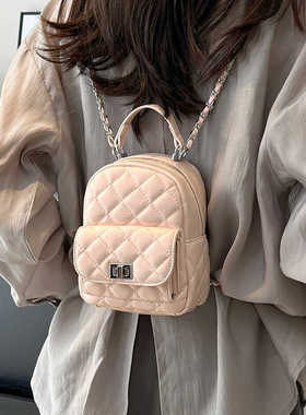 菱格少女风迷你双肩包2025新款小众原创超轻便书包休闲旅行背包女