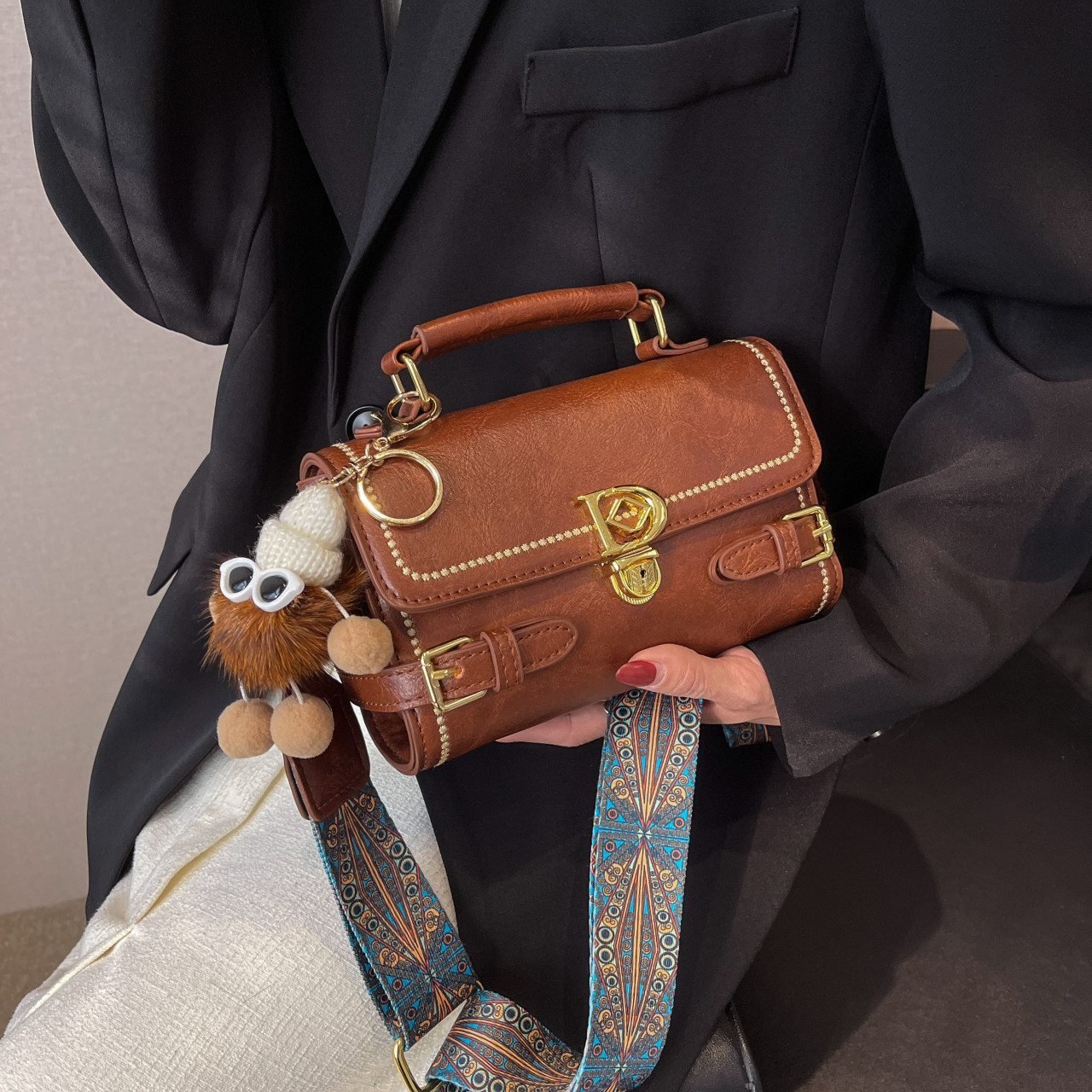 女士小包包斜跨女包新款2025潮手机包百搭单肩包时尚斜挎包小方包