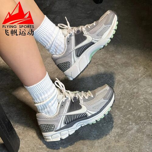 Nike耐克女鞋2026春VOMERO 5透气缓震复古老爹鞋跑步鞋FB8825-001