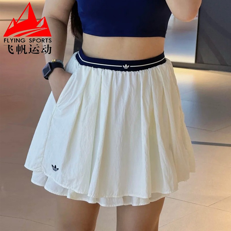 阿迪达斯三叶草短裙女2026秋学院风百褶宽松休闲运动半身裙KX6886