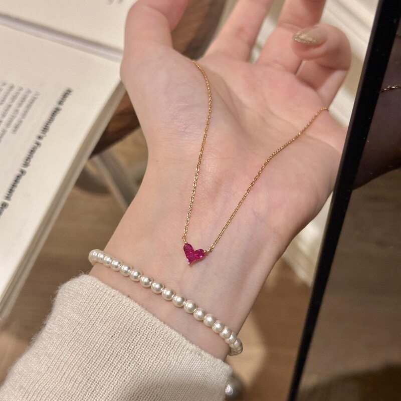 甜美mini玫红色锆石爱心项链女日常通勤高颜值心形桃心吊坠锁骨链
