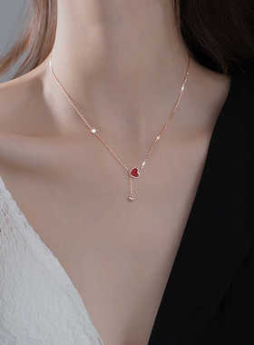 红色爱心流苏项链女时尚百搭毛衣链新款小众设计感潮流锁骨链礼物