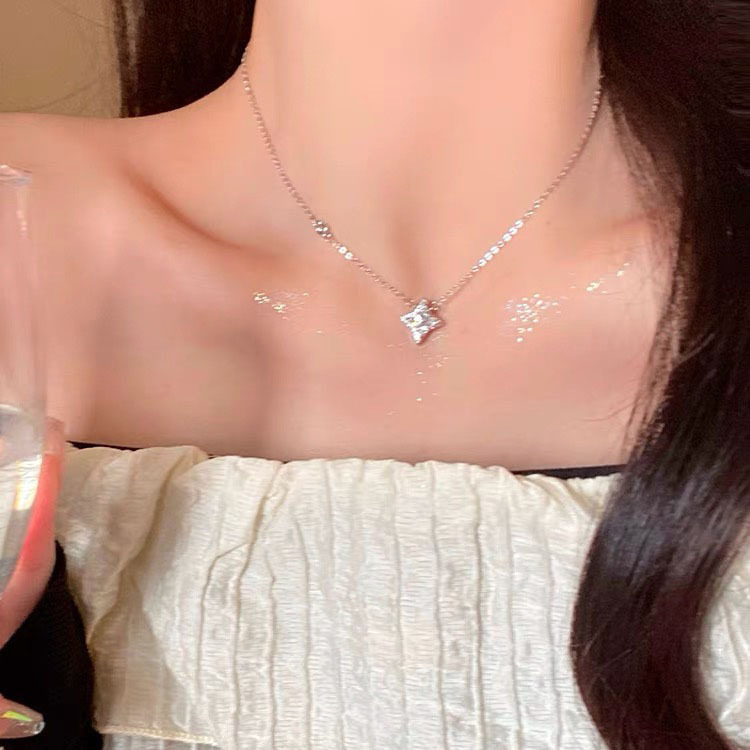 四角星项链女生新款光芒锆石项链轻奢小众锁骨链女高级感首配饰品