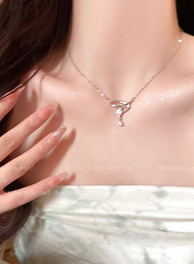 土星环绕锆石吊坠项链女钛钢不掉色链条高级感轻奢百搭锁骨链配饰