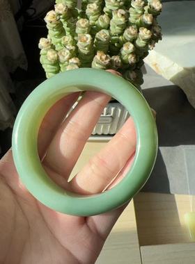 暖黄手镯新疆和田玉且末定制