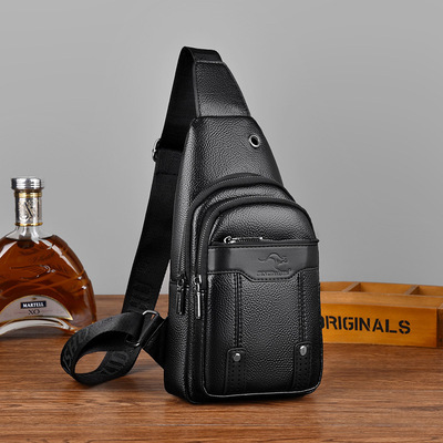 2025新款男士胸包男款斜挎休闲男生斜挎包pu潮牌小挎包胸前背包