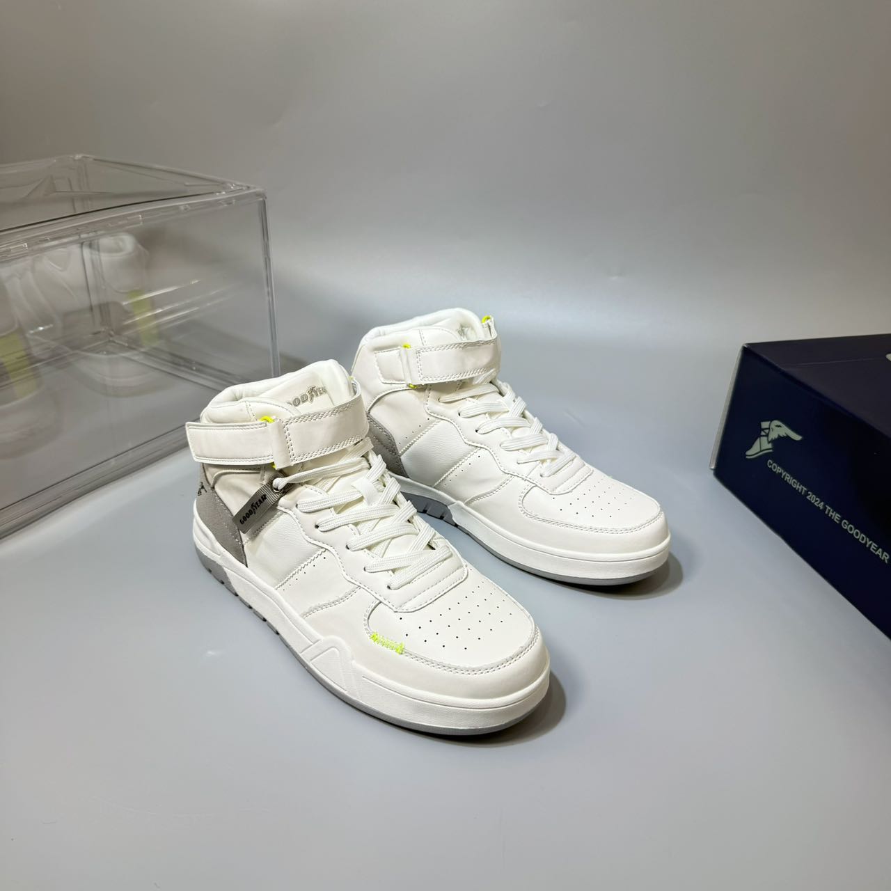 撤柜捡漏款男士中帮休闲板鞋