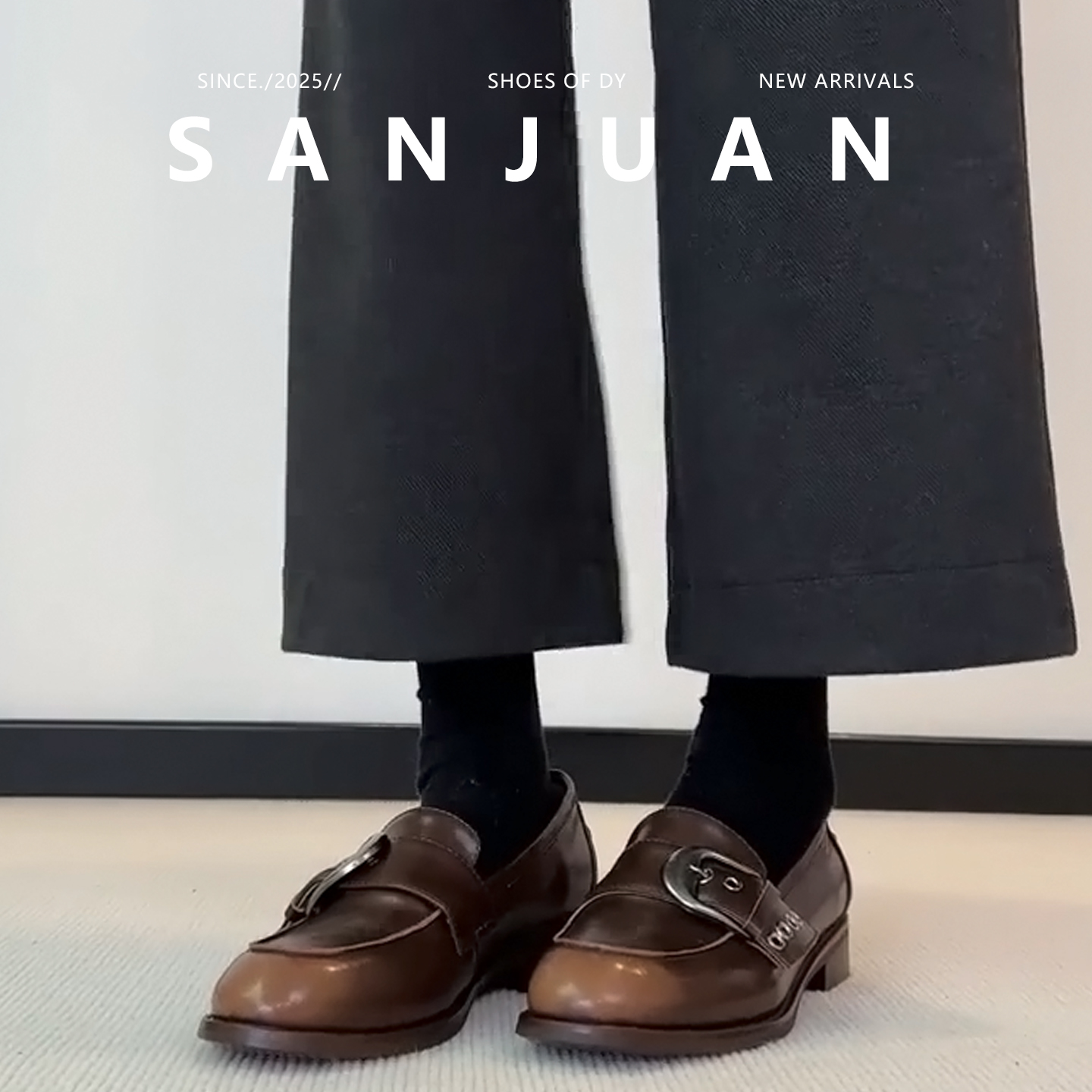 黑色/棕色复古百搭圆头乐福鞋