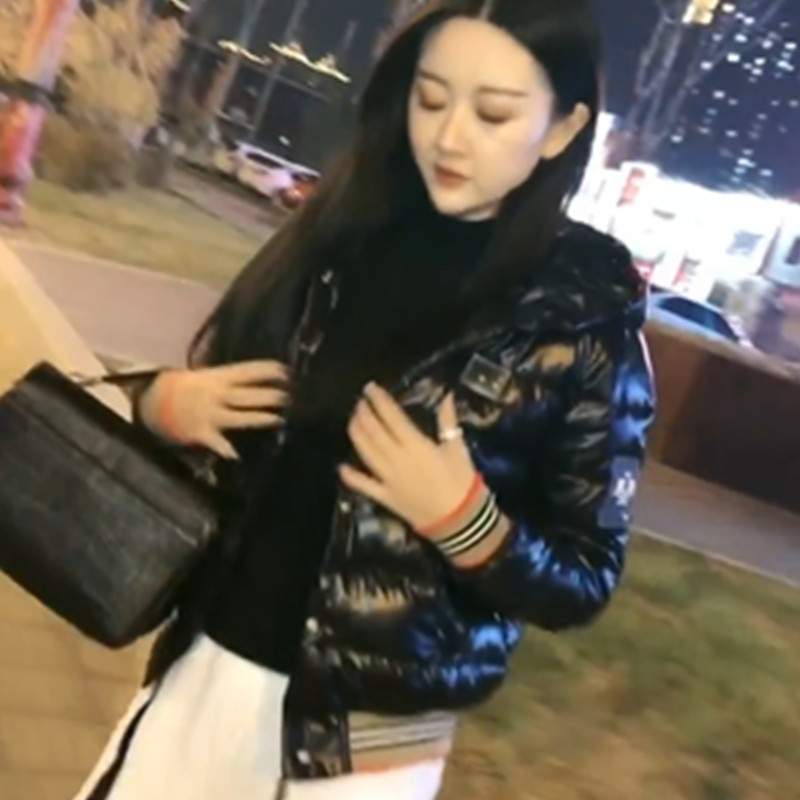 连帽棉服时尚修身显瘦